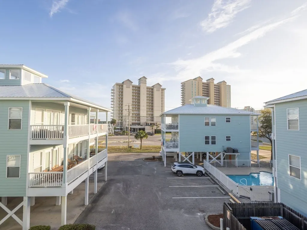 Spinnaker Pointe 4B