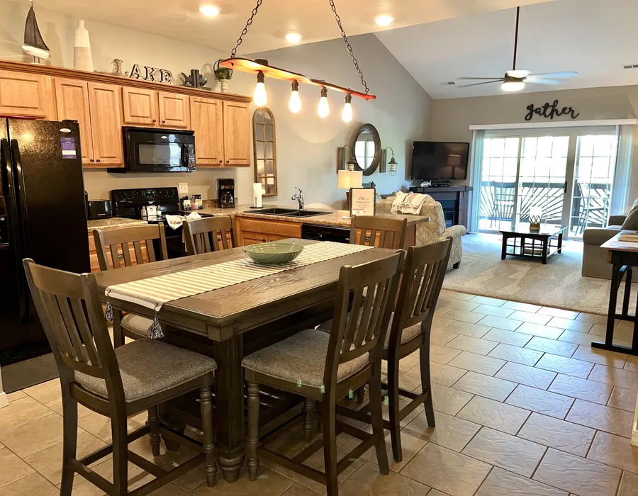 Upper Level Condo A-9 on Table Rock Lake