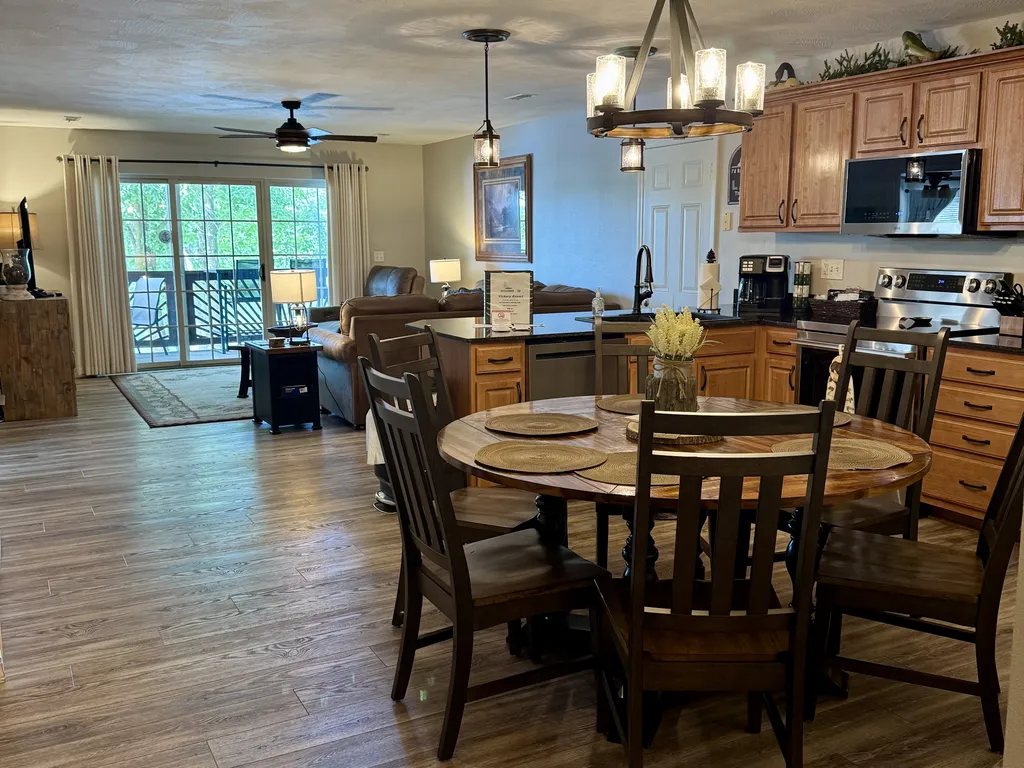 Lakefront Vacation Condo A-1 with Large Private Balcony