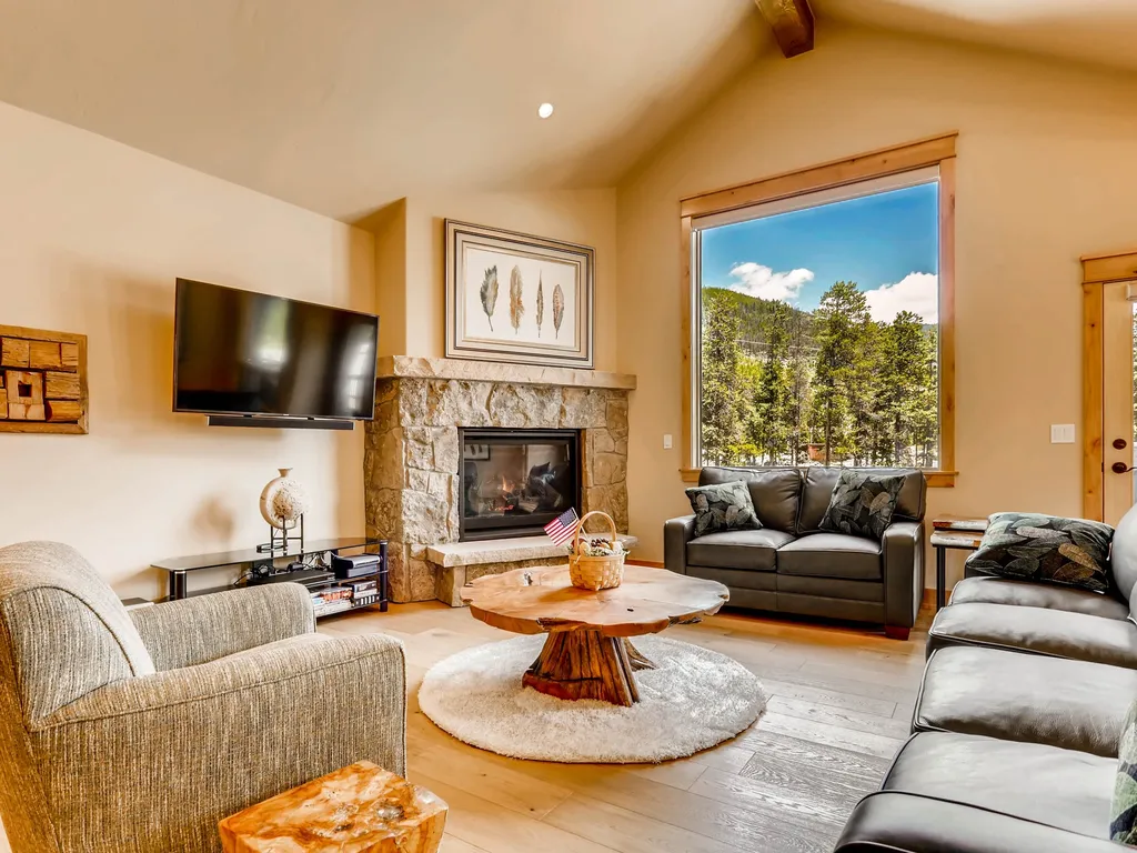 Property Image 0