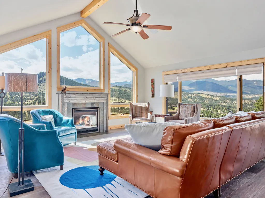 Mapes Vacation Rental Home at Windcliff