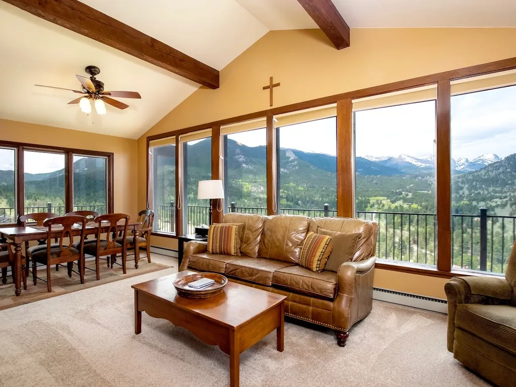Kintzle Vacation Home at Windcliff