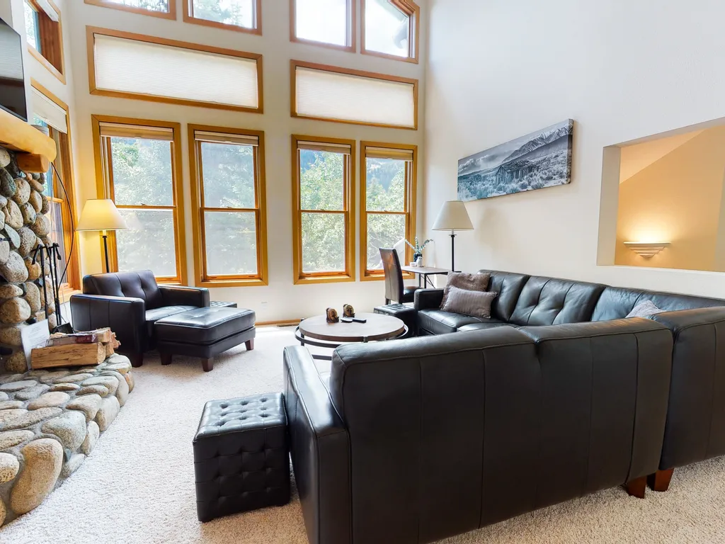 Property Image 0