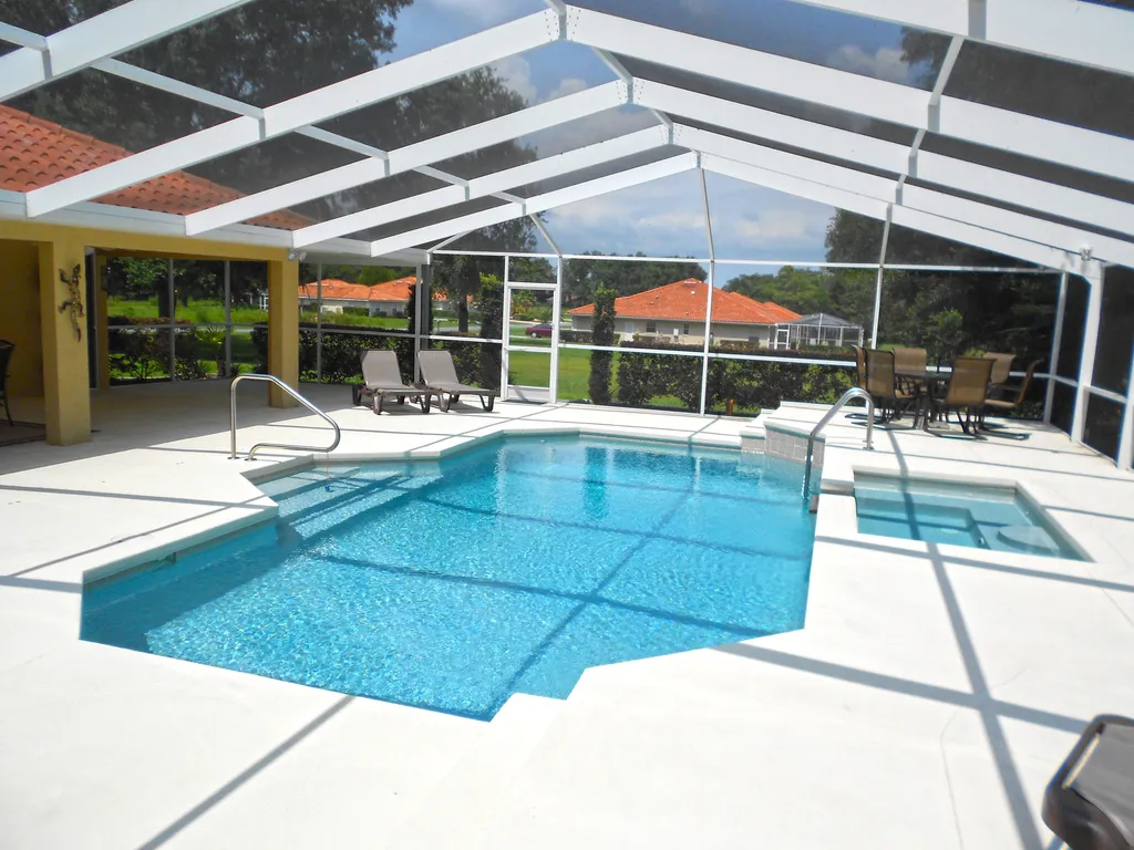 Stylish Pool Villa close to Withlacoochee Bike Trail