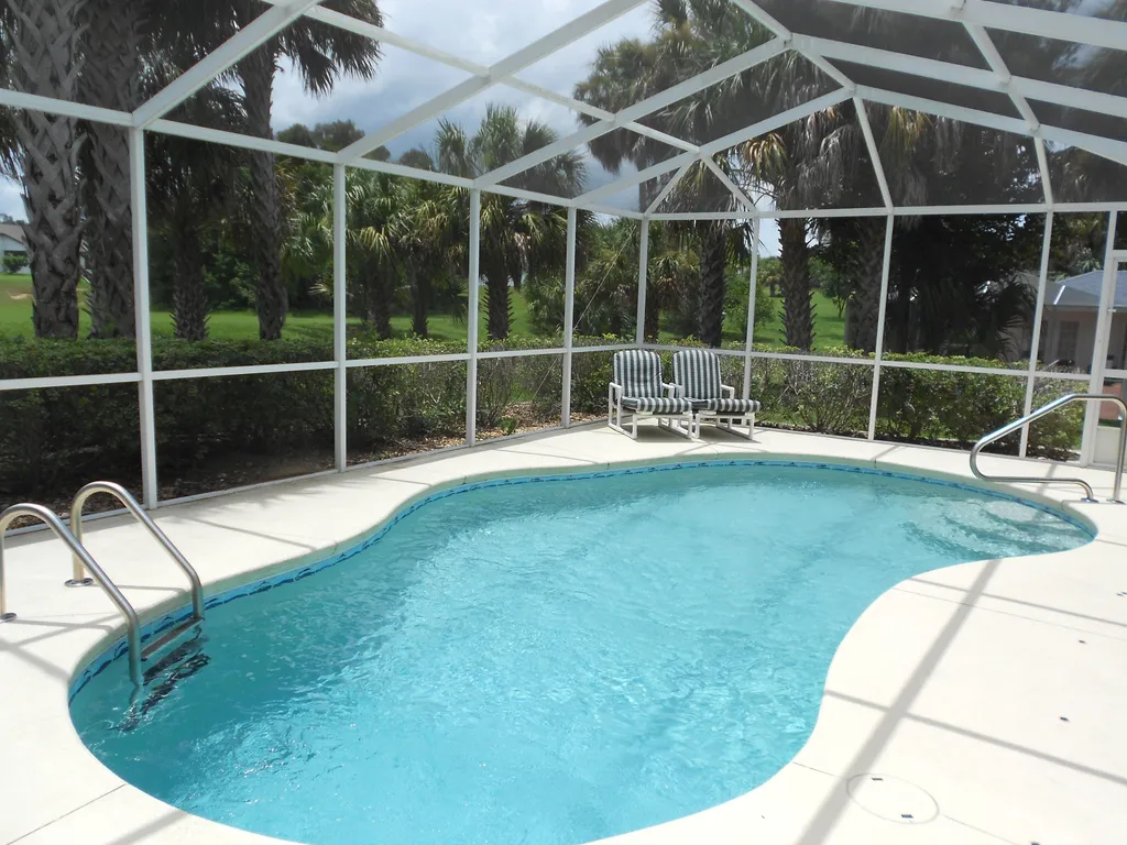Relax and Enjoy the Sunny Florida in Villa Valk