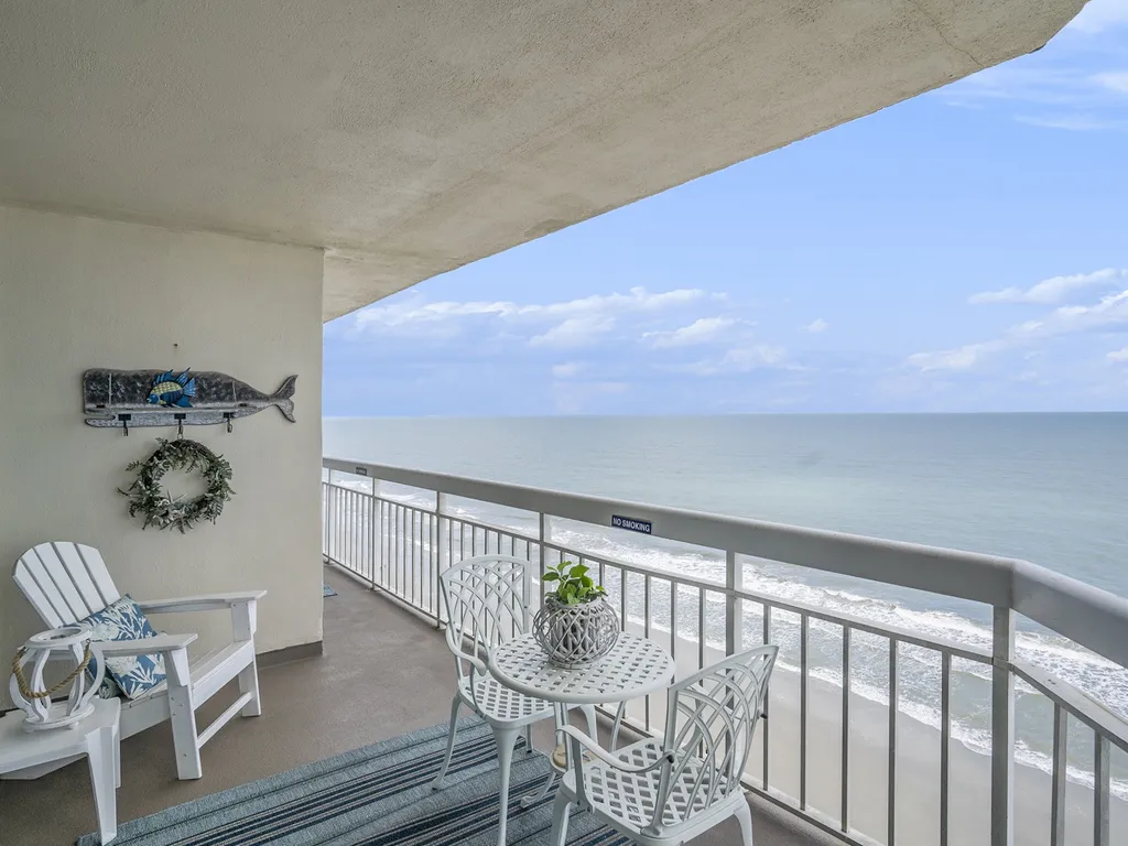 1201 Waters Edge Resort