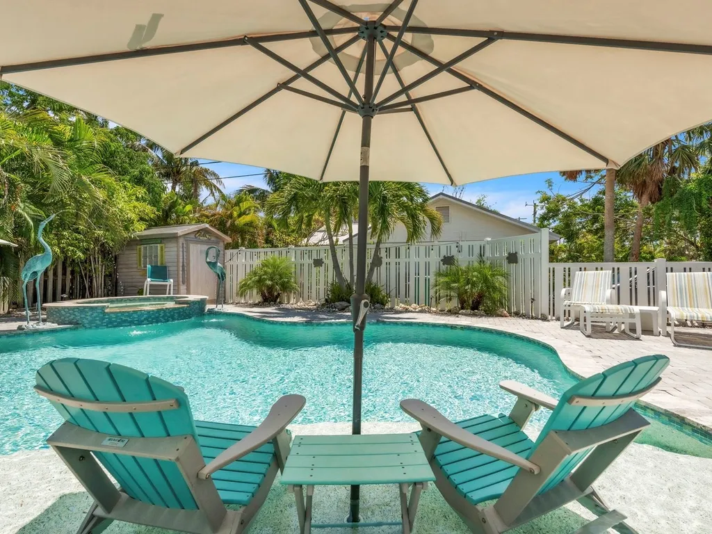 Beach N Bay 206