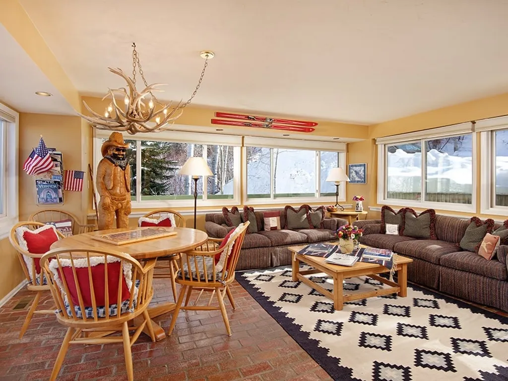 Snowmass Home with Hot Tub, Decks &amp; Mountain Views- 921