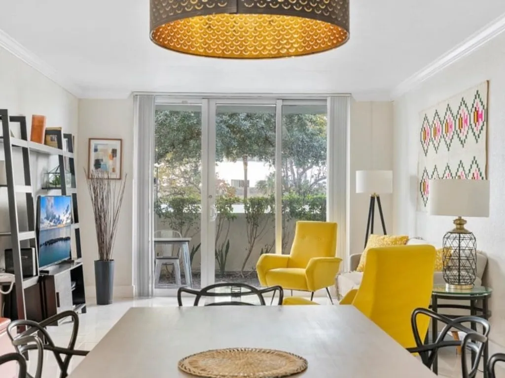 2BR Luxury Suite with Patio at The Tides Hollywood
