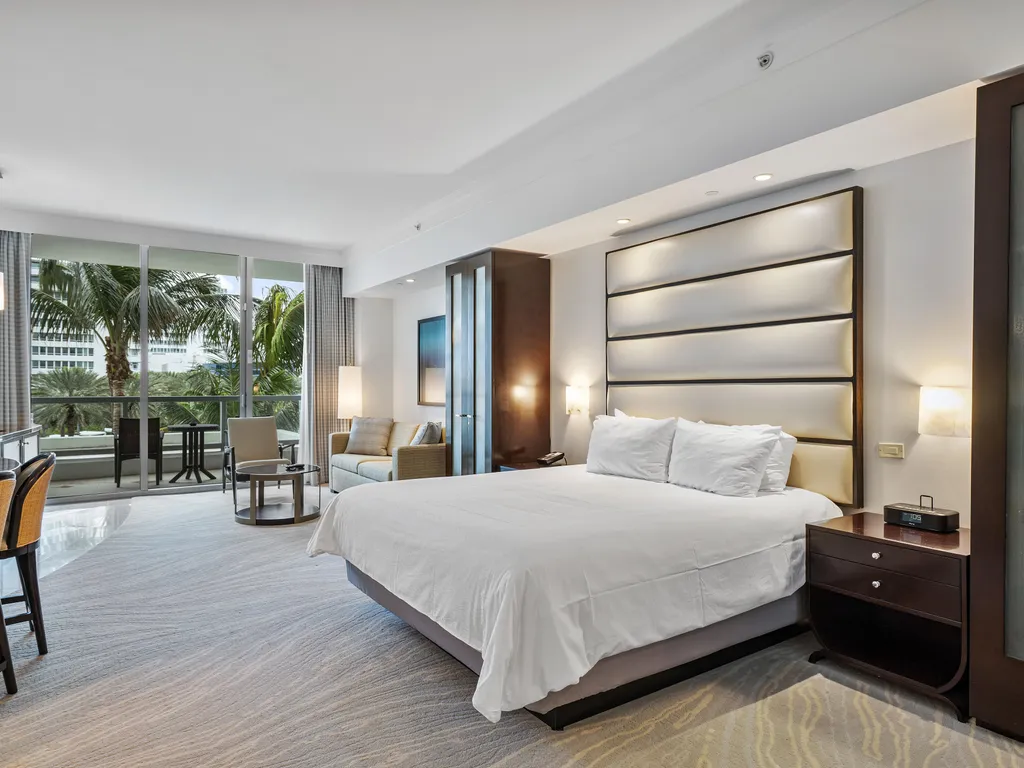 Junior Suite 2 at Sorrento Residences- Miami Beach