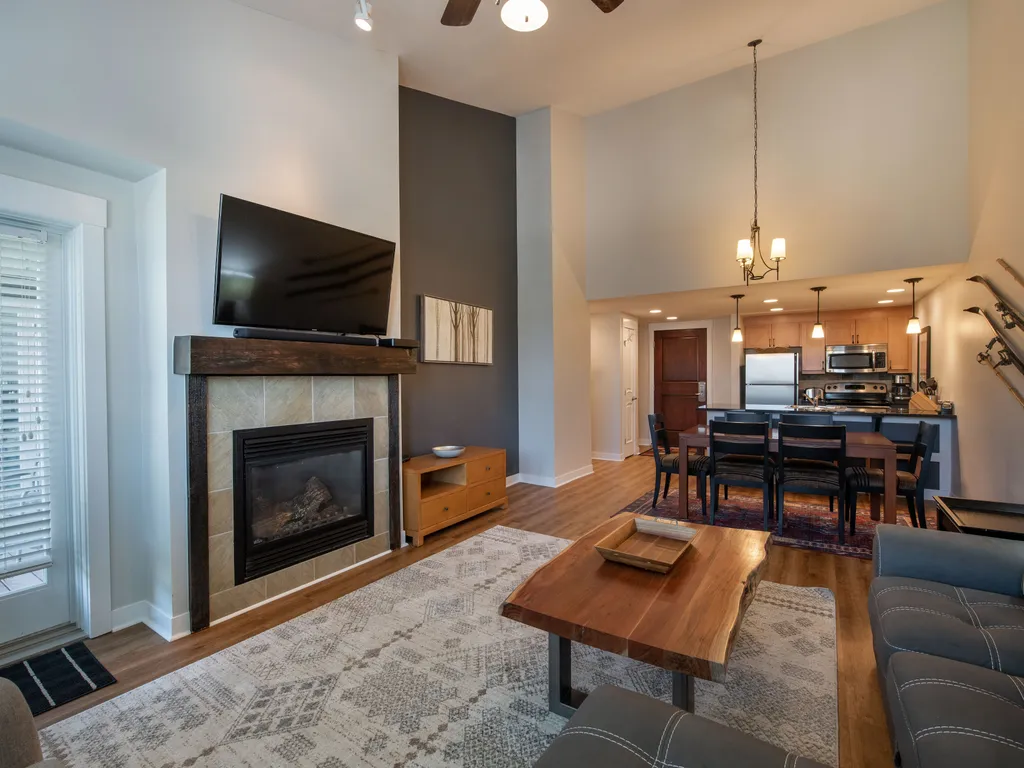 Fraser Crossing/Founders Pointe, Condo (Select-Rated Condo 4654)