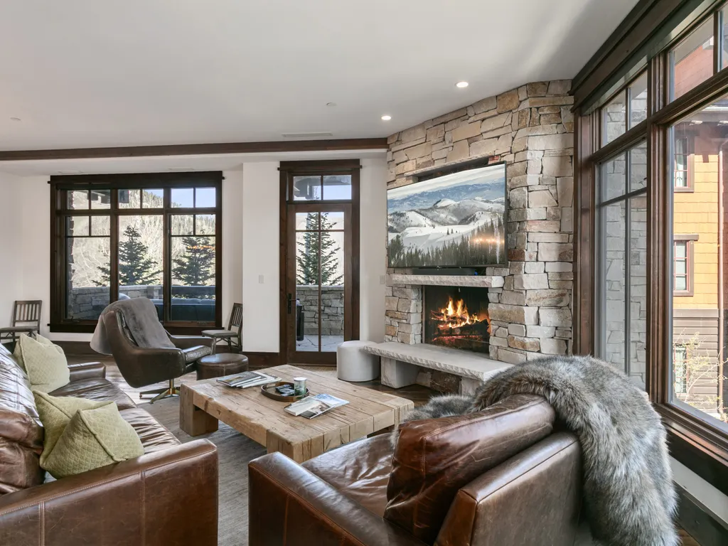 Deer Valley Ski-In/Out 3BR | Views, Hot Tubs