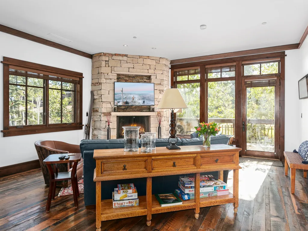Arrowleaf Lodge at Deer Valley Resort- Three Bedroom Residence #110