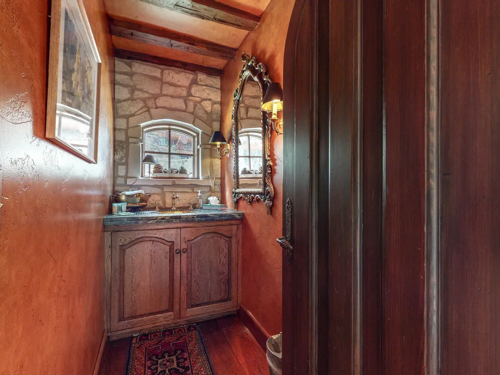 Property Image 62