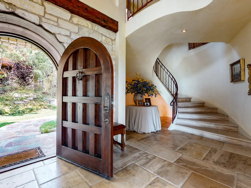 Property Image 61