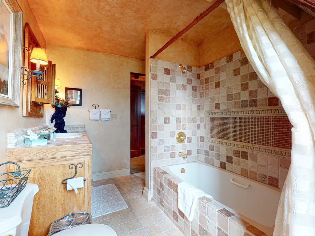 Property Image 46