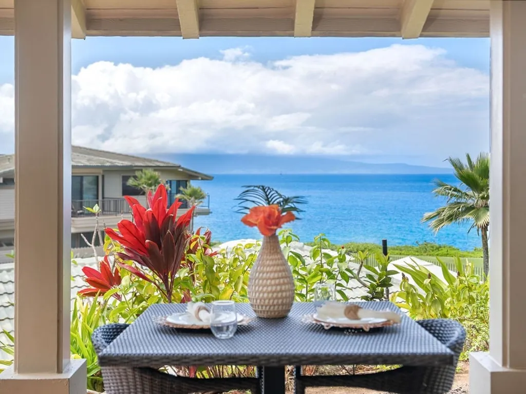 Kapalua Bay Vill 23G1 Ocean front 1 BD/1BA