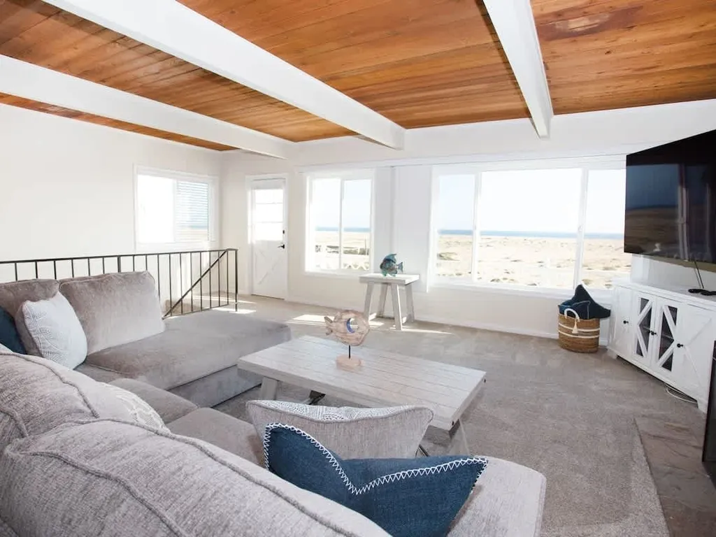 1121 E Balboa B | Spectacular Views, Beachfront Top Unit
