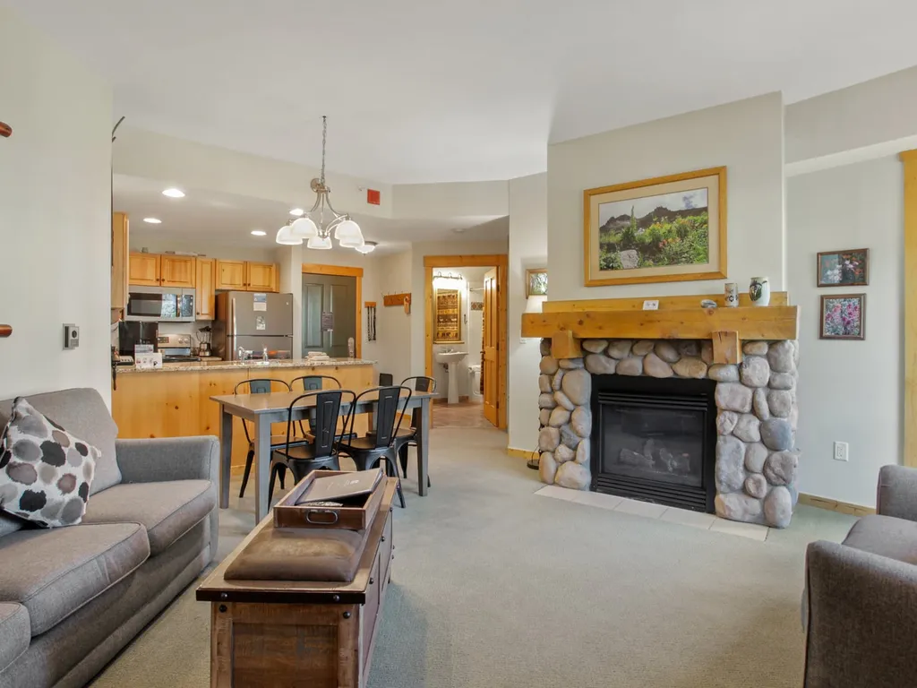 Taylor's Crossing 1 Bedroom Condo #308
