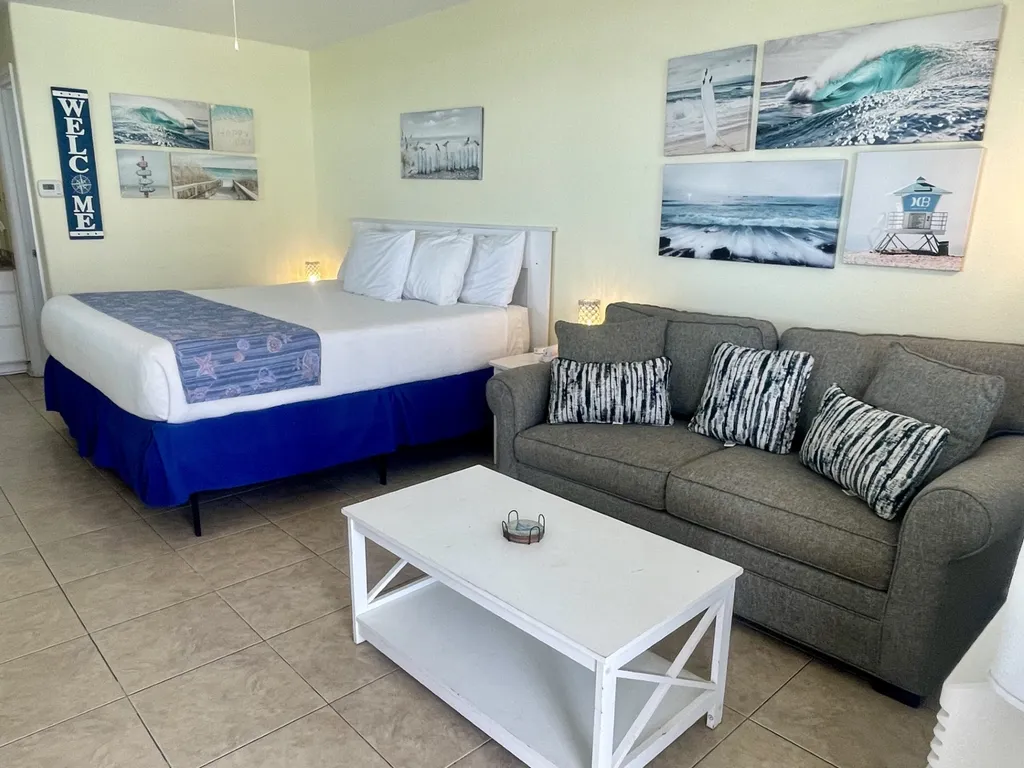 Beachgate Condo Suites and Hotel 438
