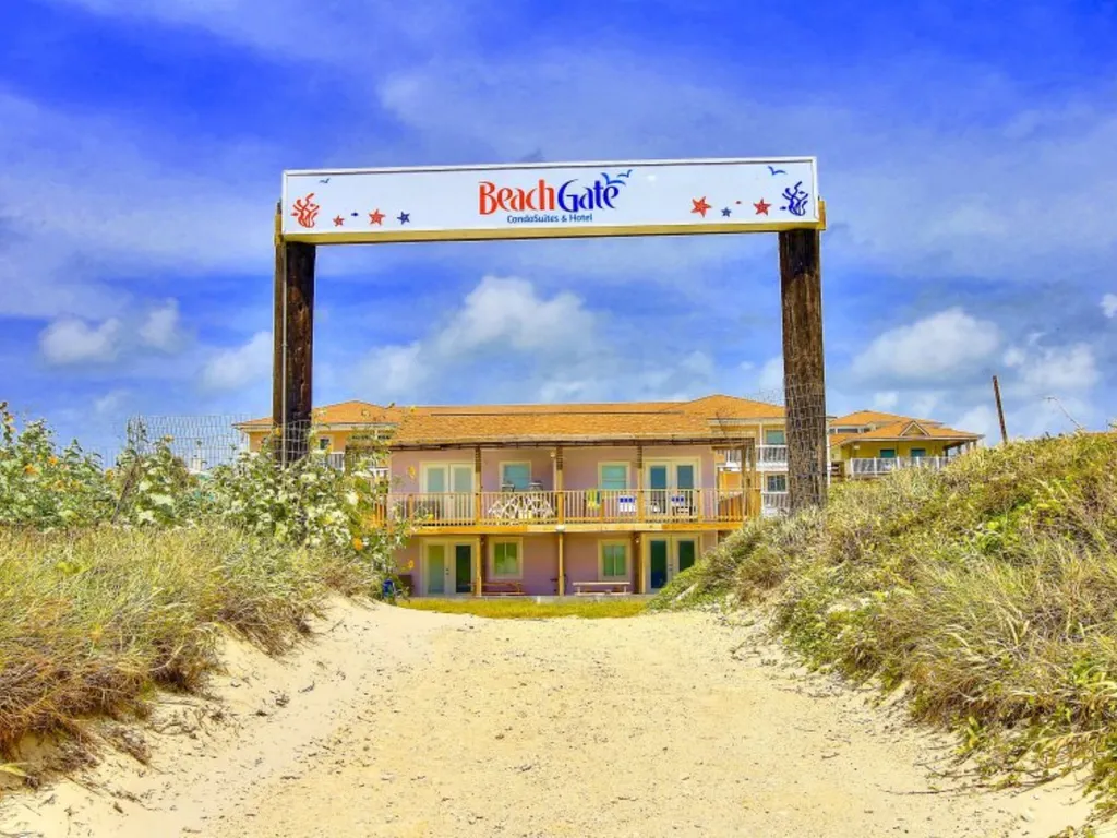 Beachgate Condo Suites and Hotel 231