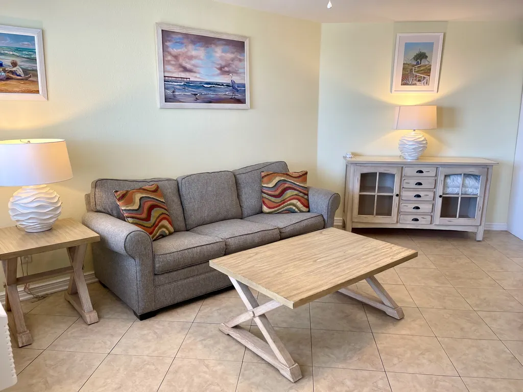 Beachgate Condo Suites and Hotel 533