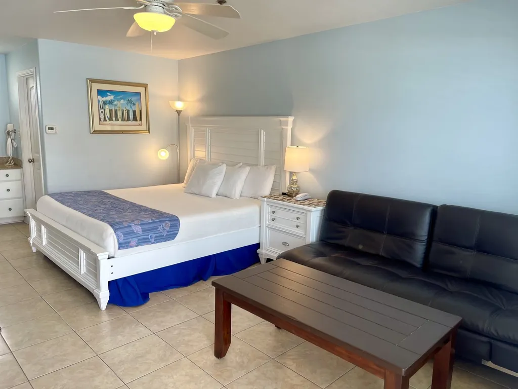 Beachgate Condo Suites and Hotel 437