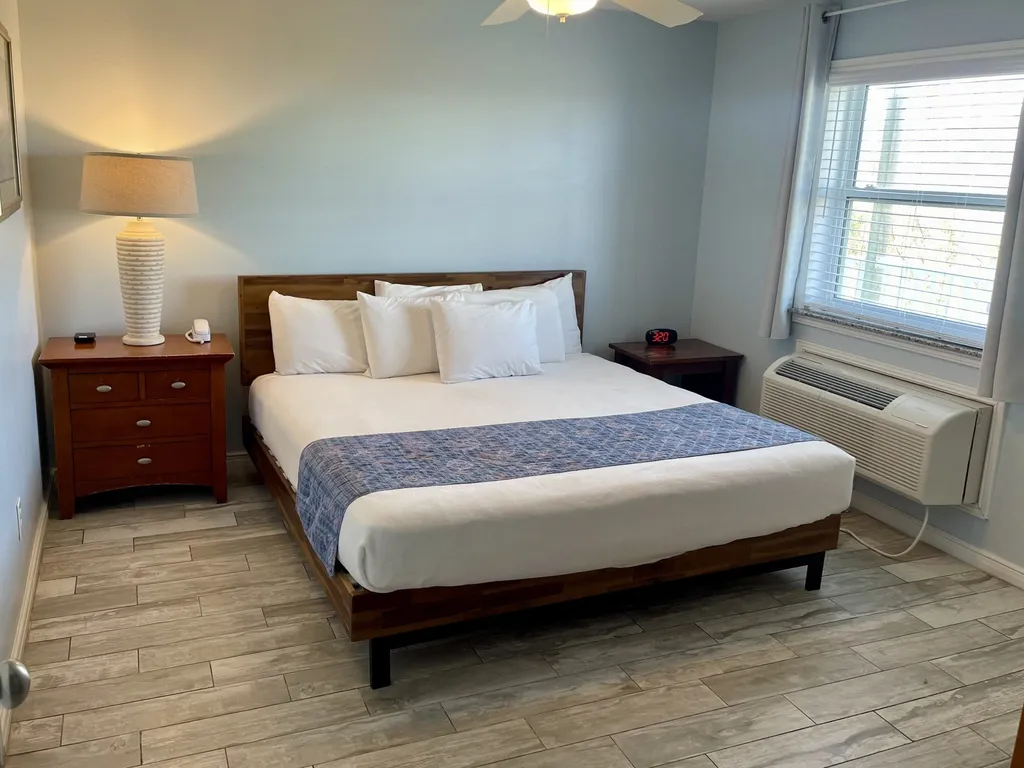 Beachgate Condo Suites and Hotel 512a
