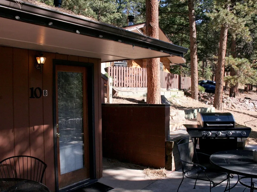 Timber Creek Chalets: 10B