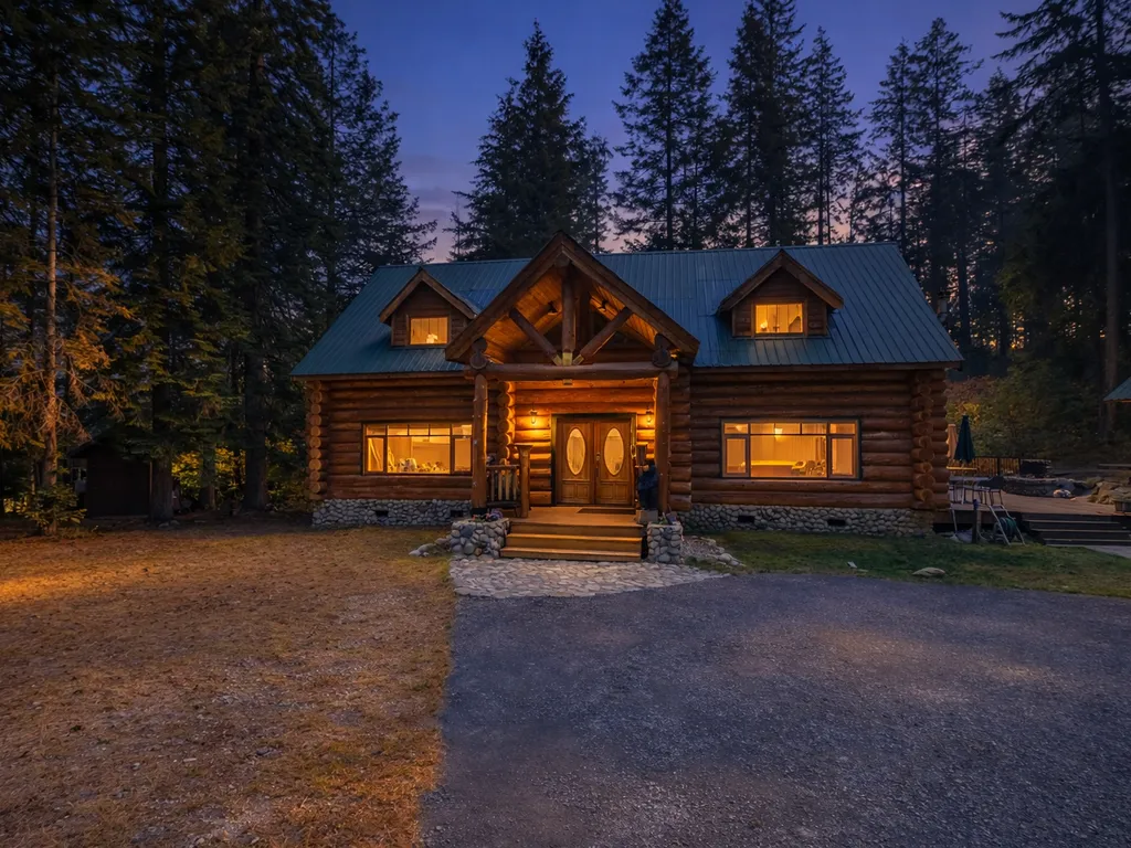 Soaring Pines Lodge