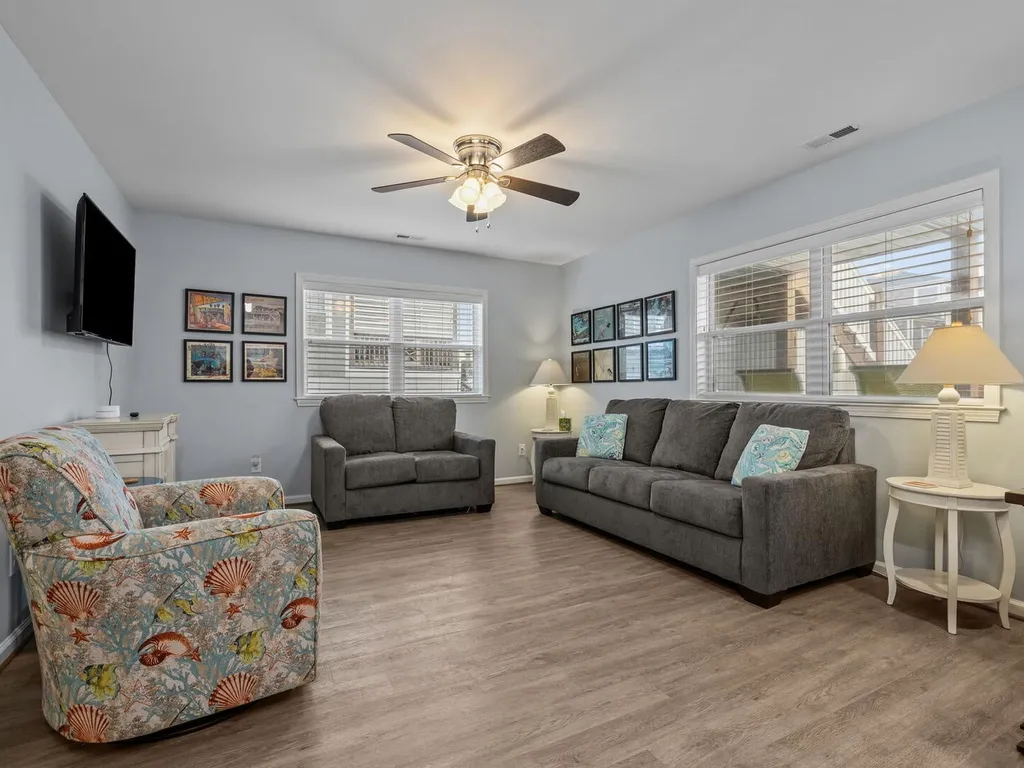 Boardwalk Shores D