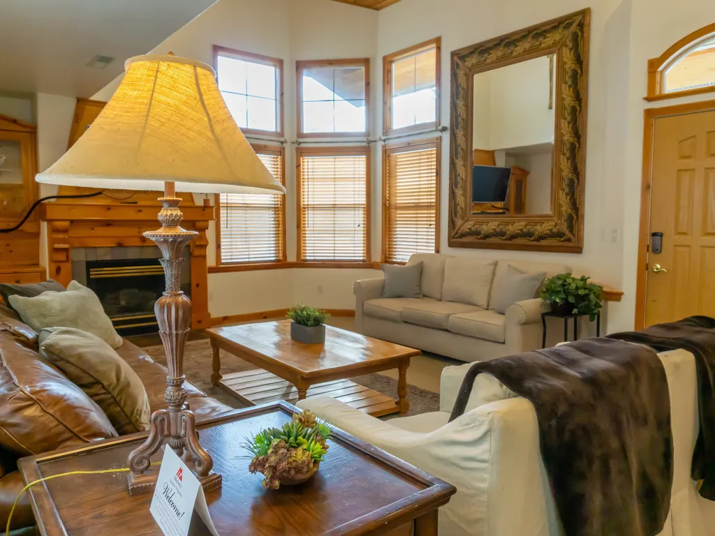 3 Bedroom 3 Bathroom Zermatt Villages 719