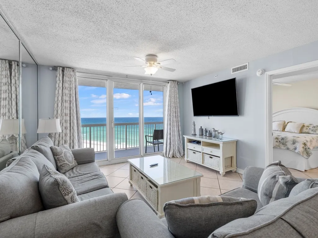 Pelican Beach 1412