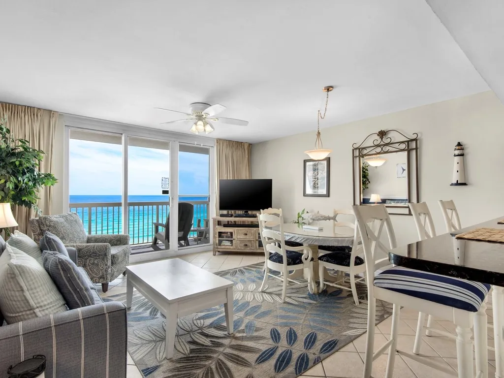 Pelican Beach 0708