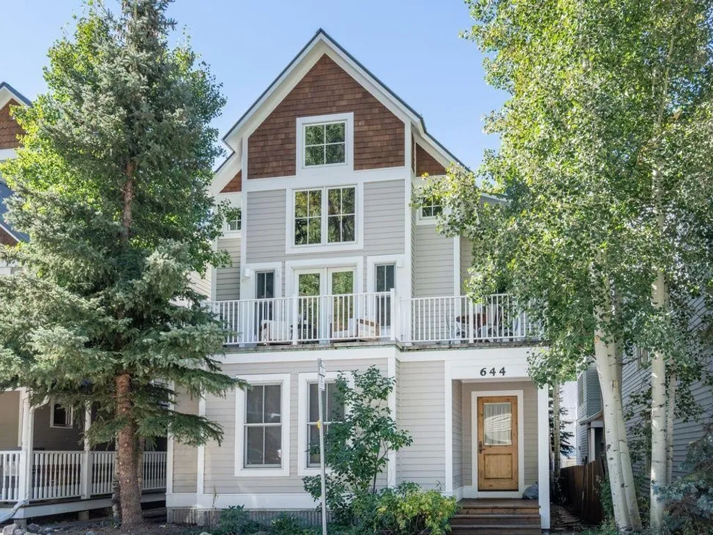 Chalet Columbia