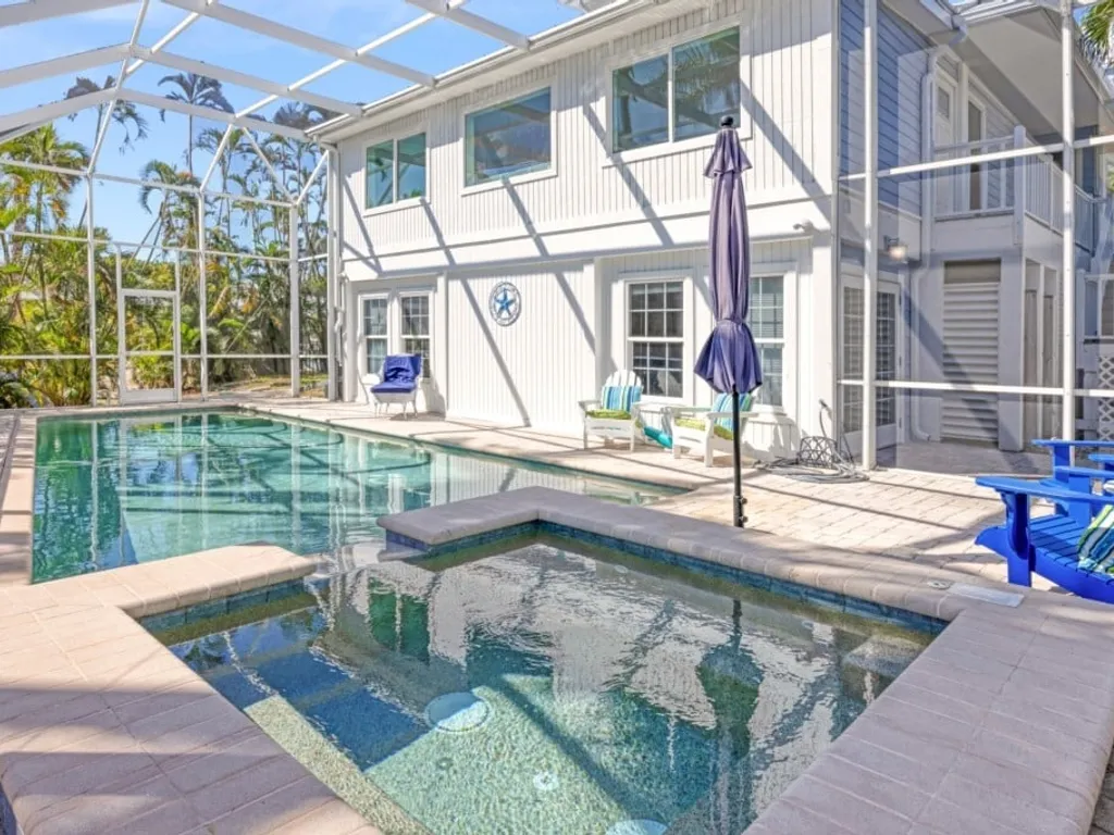 Murmond- Captiva Home