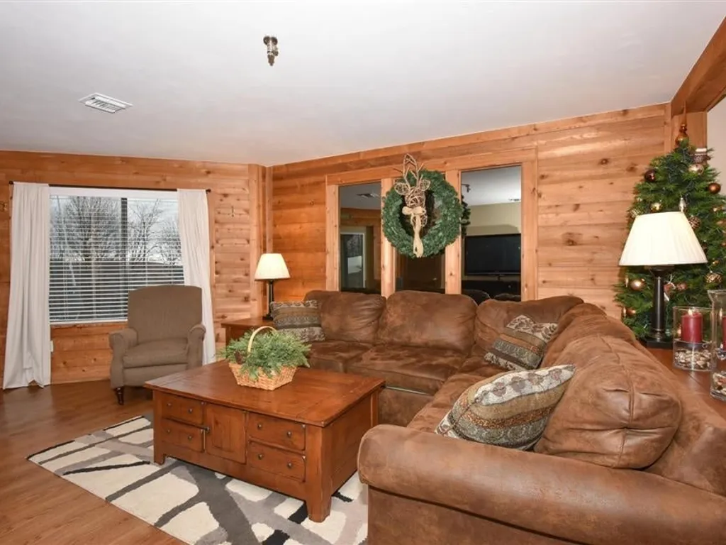 Property Image 0