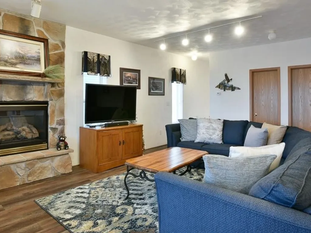Property Image 0