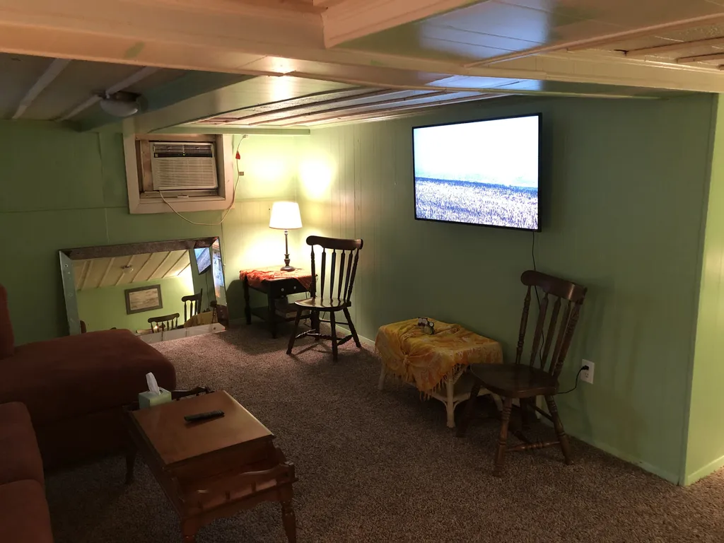 Rustic BEACH FRONT Basement Apt