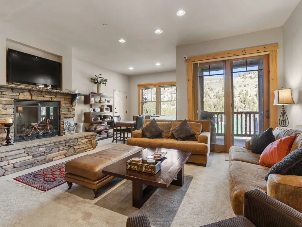 Property Image 0
