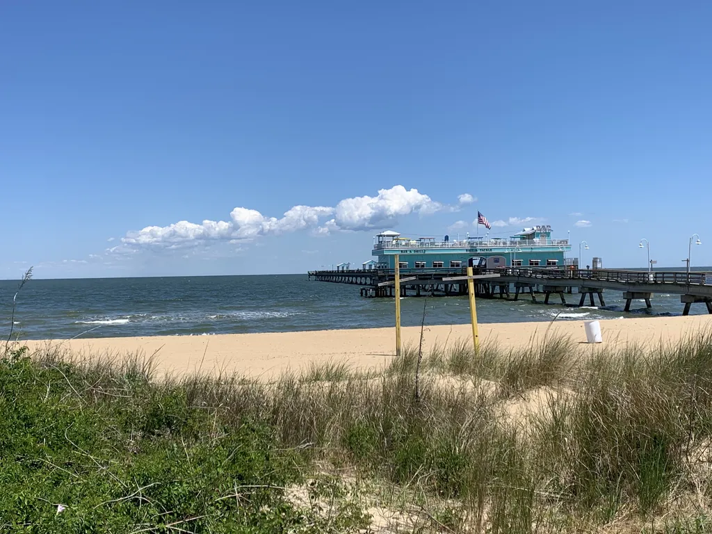 Beachfront Cottage Best Location in Ocean View!