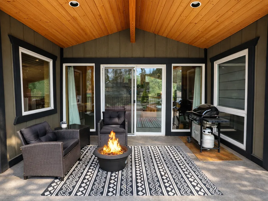Riverside Loft Suite