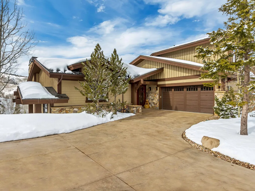 Lookout Home- Luxury Homes by Stein Collection