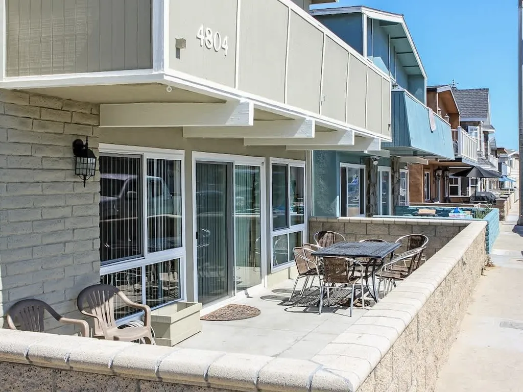 4804 Seashore A | Quaint + Across From The Beach With Large