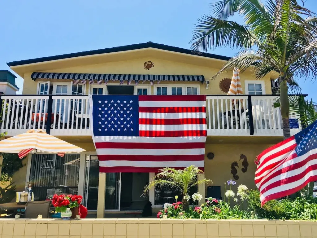 4210 Seashore | Ocean Breeze Steps from the Beach