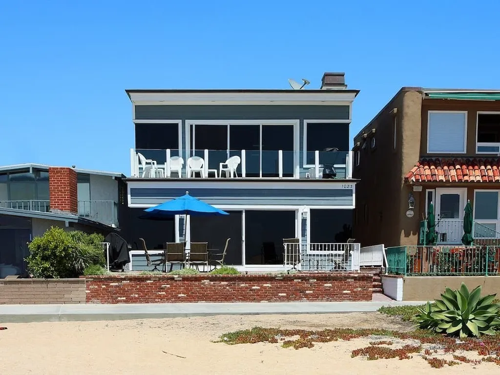 1023 E Balboa B | Beachfront w/ Balboa Pier View