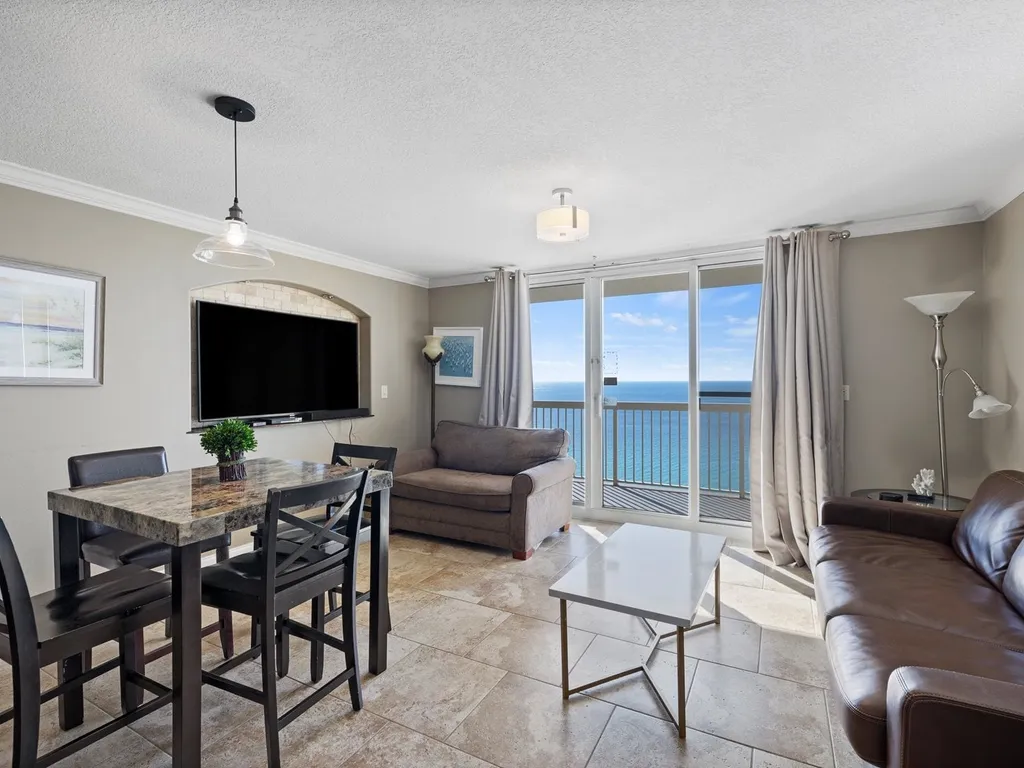 Pelican Beach 1709