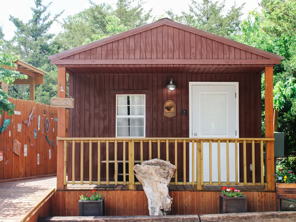 #1 ~ Modern Hunting Cabin ~ Wheelchair Accessible