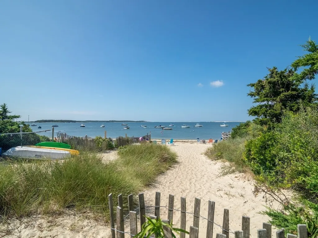 Immaculate Waterfront Beach House