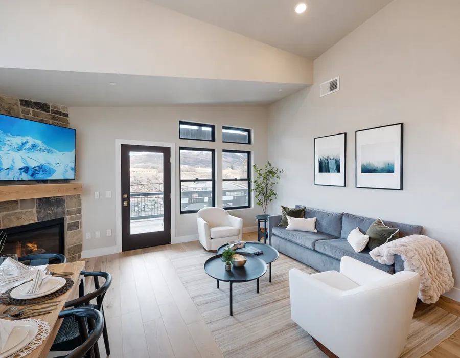 Getaway Hot Tub Fireplace and Views 303